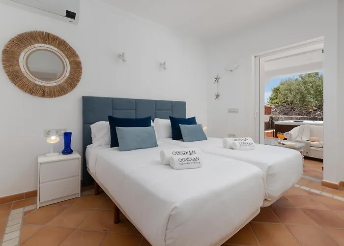 Obsidian Estrella Del Mar カジャオ・サルバヘ